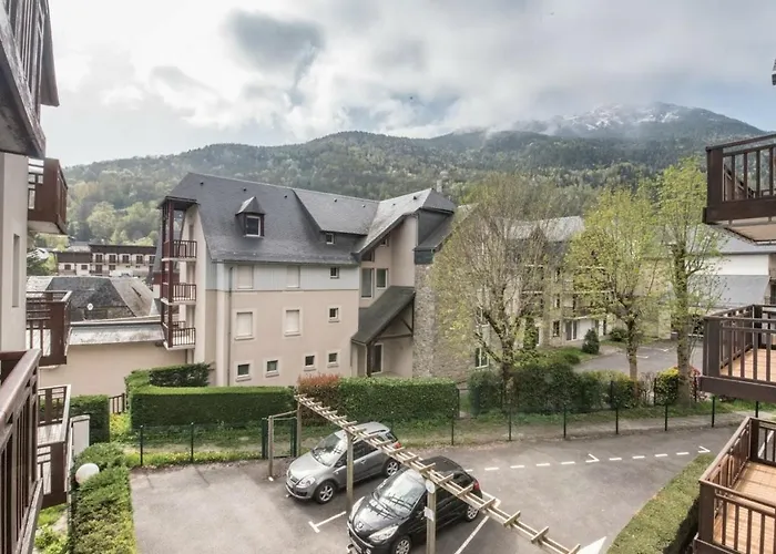 Ensoleillé 4 Pers, Proche Thermes Et Télécabine, Avec Balcon Et Parking, - Fr-1-296-264 *